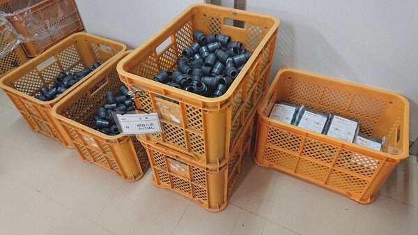 部品組み立て